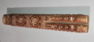 - Fluier din lemn model deosebit lungime 32 cm pret 150 ron  model rar