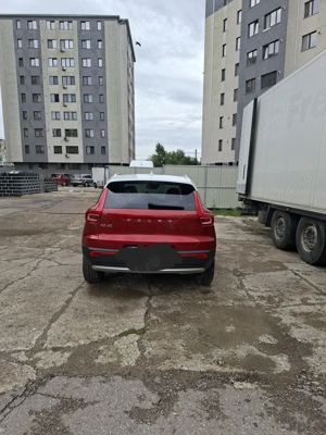 Volvo xc40 d3 awd momentum pro geatronic  - imagine 2