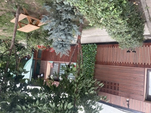 Inchiriez post de lucru frizer coafora manichiura cosmetica - imagine 2