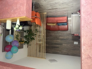 Inchiriez post de lucru frizer coafora manichiura cosmetica - imagine 5