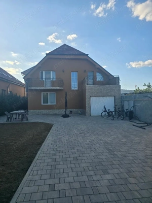 Vand vila D+P+M , Episcopia , SC-310 mp , teren 513 mp , garaj , gaz , lux, str principala - imagine 5