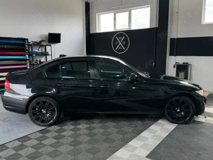 BMW Seria 318d E90 Facelift, Piele, Navigatie, Clima, RAR efectuat, Scaune incalzite, Pilot automat - imagine 12