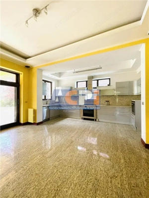 VANZARE VILA 8 CAMERE 652 mp teren zona Sisesti Sector 1 - imagine 3