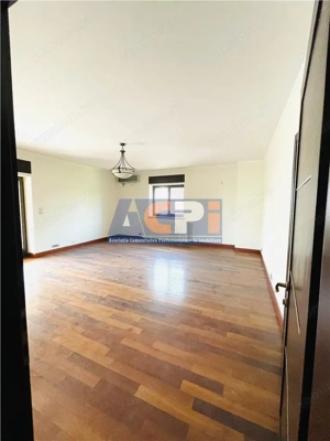 VANZARE VILA 8 CAMERE 652 mp teren zona Sisesti Sector 1 - imagine 2