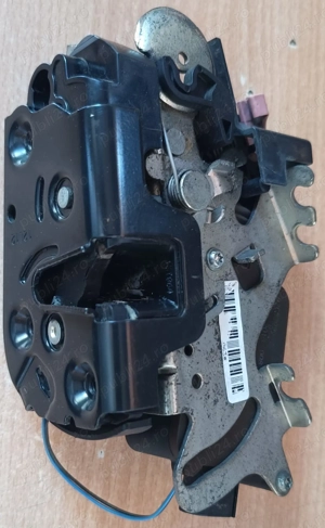 Broasca usa sofer Mercedes Vito