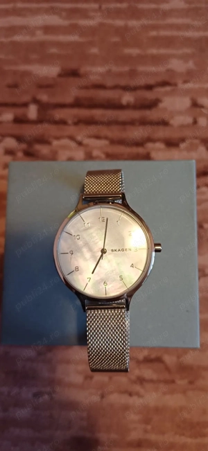 Ceas Skagen Argintiu cu bratara metalica cu model plasa si cristale