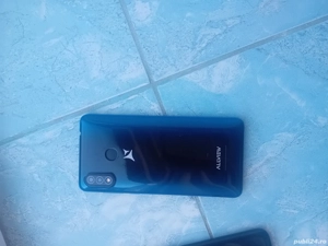 Allview nou(cu încărcător)+ Digi & Redmi pentru piese  