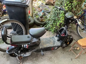Scuter electric fara permis