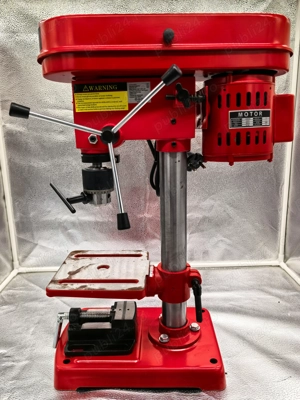 Masina de gaurit cu coloana Kraftech 1950W 739 lei