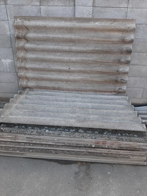 Vând plăci de azbest