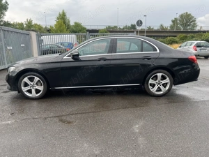 Mercedes E200 Avantgarde Virtual Cockpit Camere 360 Iluminat Ambiental Carplay - imagine 5