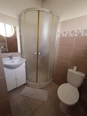 De vânzare direct de la proprietar   Teren intravilan cu casă, în spatele clădirii VOX  Torontal - imagine 10