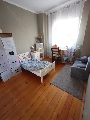 De vânzare direct de la proprietar   Teren intravilan cu casă, în spatele clădirii VOX  Torontal - imagine 7