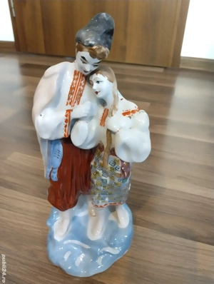 Vând statuetă vintage