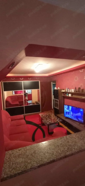 Inchiriez apartament cu 2 camere zona Vlaicu