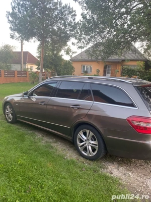 Vând Mercedes E220
