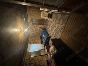 Casă bătrânească renovabila , 1000mp teren  30.000 euro negociabil  Balteni - imagine 2