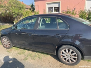 Vând Wolkswagen jetta - imagine 2