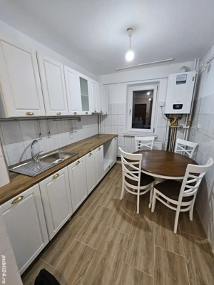 Apartament 3 camere, et. 2, 1 Mai, Insula, Medicina, Parc