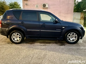 SSANGYONG Rexton II 2.7 XVT A-T Executive Top 186cp 4x4 permanent  An-2008 Euro-4  Automatic SUV Jep - imagine 6