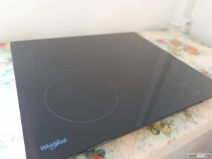 Vând plită vitroceramica Whirlpool 