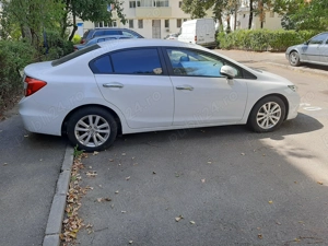 Honda Civic Sedan - imagine 3