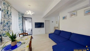 Studio elegant cu priveliste frumoasa, etaj 8, parcare,zona CoresiMall,Tractorul ,Brasov