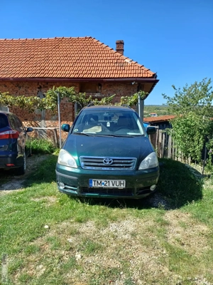 vand Toyota cu 7 locuri