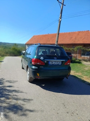 vand Toyota cu 7 locuri - imagine 5