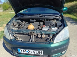 vand Toyota cu 7 locuri - imagine 2