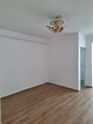 De vanzare Garsonieră 32 mp, etaj 3, zona turnuri - imagine 3