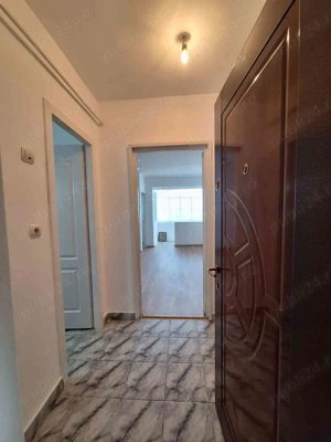 De vanzare Garsonieră 32 mp, etaj 3, zona turnuri - imagine 2