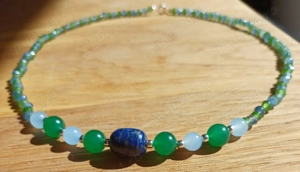 Colier distins, nou, din jad, acvamarin, aventurin, lapis lazuli și argint, 45 cm lungime. 