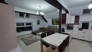 Inchiriez ap 3 camere si 2 livinguri  pe 2 nivele str Horea