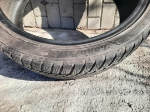 Anvelopă 225 40 R19 iarnă - imagine 3