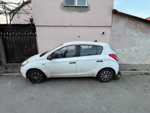 Hyundai I20 an 2010 - imagine 4