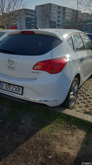 Opel Astra - imagine 4 Opel Astra - imagine 4