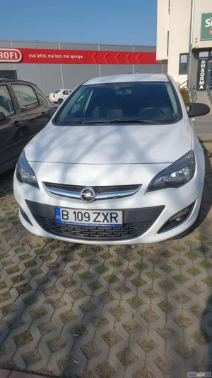 Opel Astra - imagine 2 Opel Astra - imagine 2
