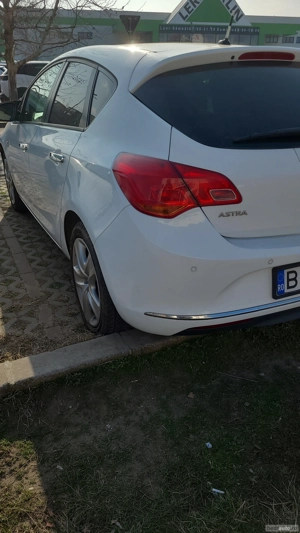 Opel Astra - imagine 3 Opel Astra - imagine 3