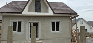 Vindem Casa in Lumina