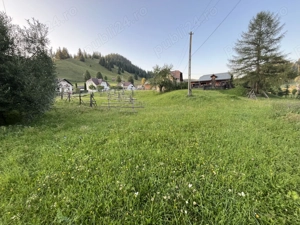 Vând teren intravilan, în comuna Fundu Moldovei, Bucovina.