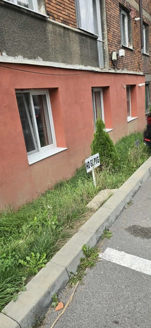 Vand apartamnet Lupeni . - imagine 3