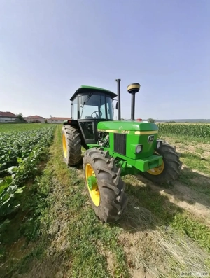 John Deere 2140