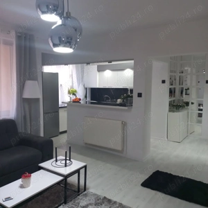Inchiriez apartament 2 camere Arad Podgoria - imagine 2