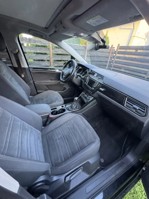 VW Touran HighLine 2.0 TDI - BlueMotion - DSG - 150cp - 2017 - 7 locuri - imagine 4