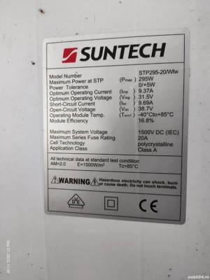 Vand 2 panouri fotovoltaice