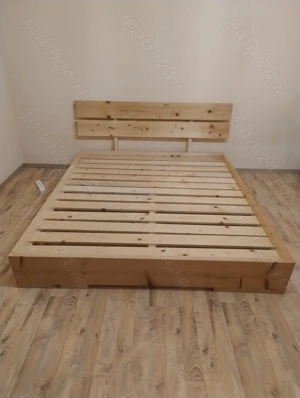 Vând pat din lemn
