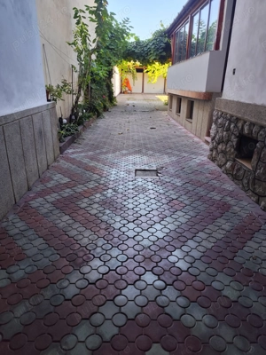 Casă mare  de vânzare