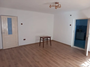 vand aprtament la vila partier deosebit - imagine 3