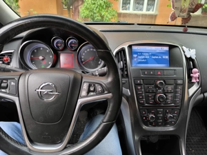 Opel Astra J 1.7 CDTI - imagine 9 Opel Astra J 1.7 CDTI - imagine 9